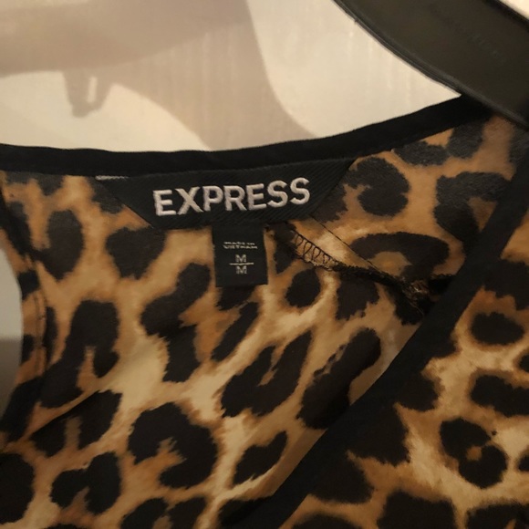 Leopard Print Short Sleeve Blouse - Picture 2 of 2